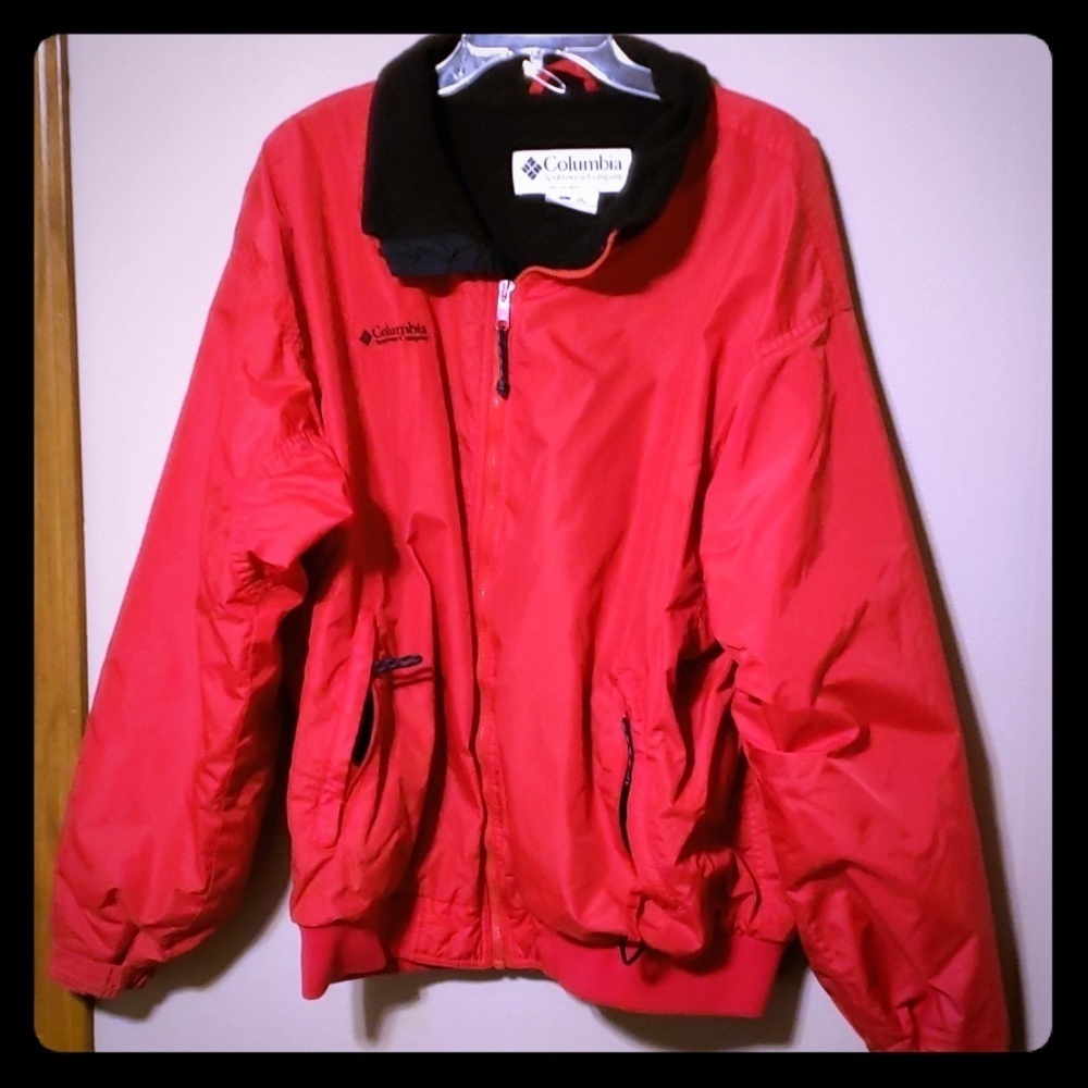 Mens large fleec lined Columbia jacket red black